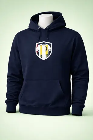 Niebieska bluza z emblematem Pogoń Szczecin.webp